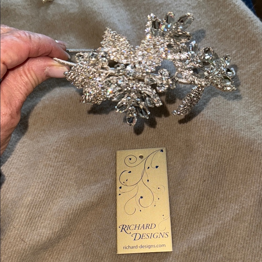 Richard Designs Bridal Silver Crystal Hairpiece